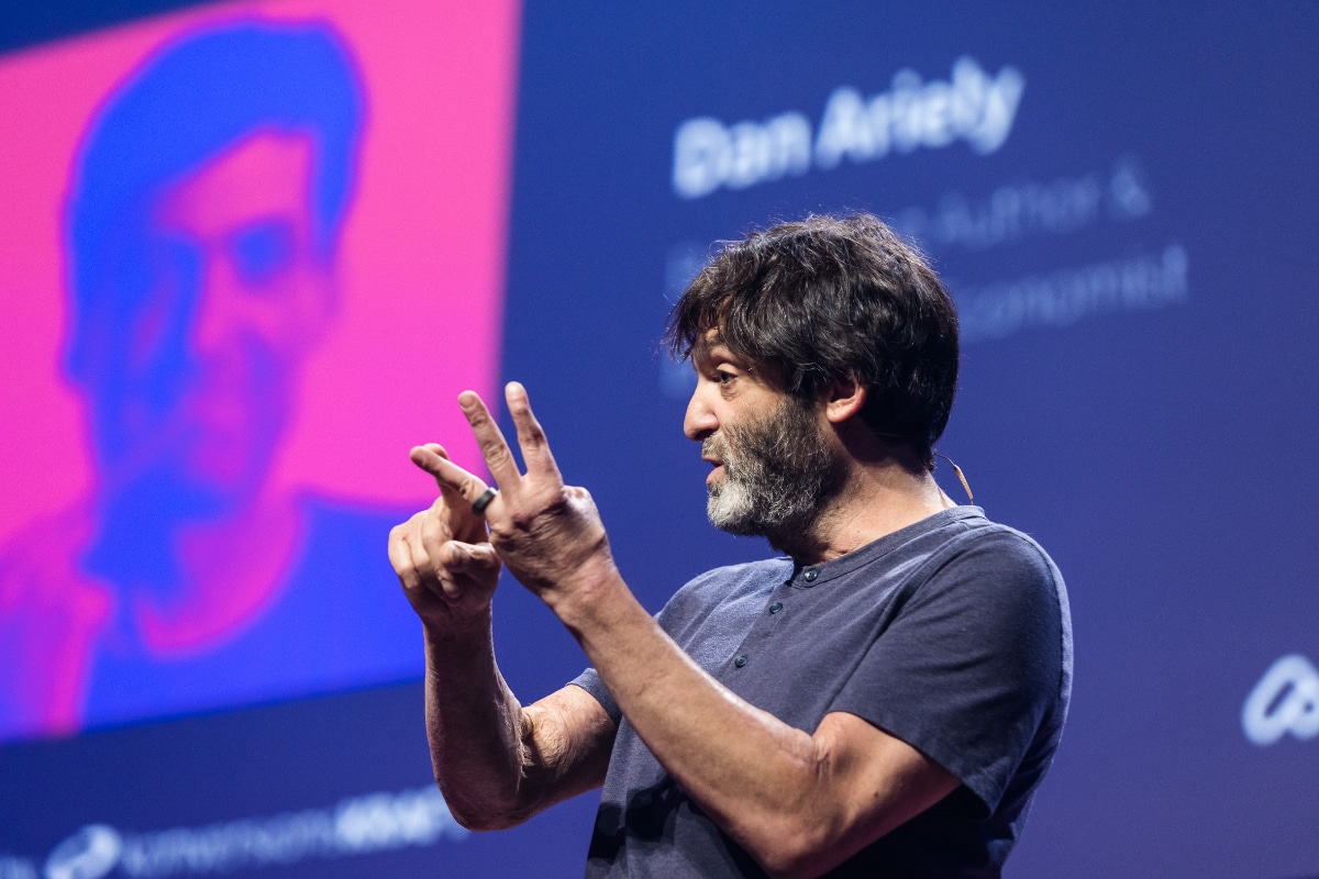 Dan Ariely beim growth marketing SUMMIT 2022